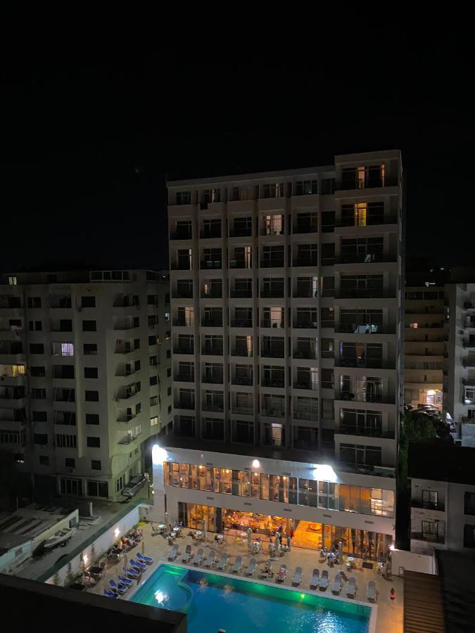 Prestige Apartament Sea View Дуррес Екстер'єр фото