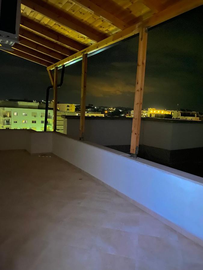 Prestige Apartament Sea View Дуррес Екстер'єр фото