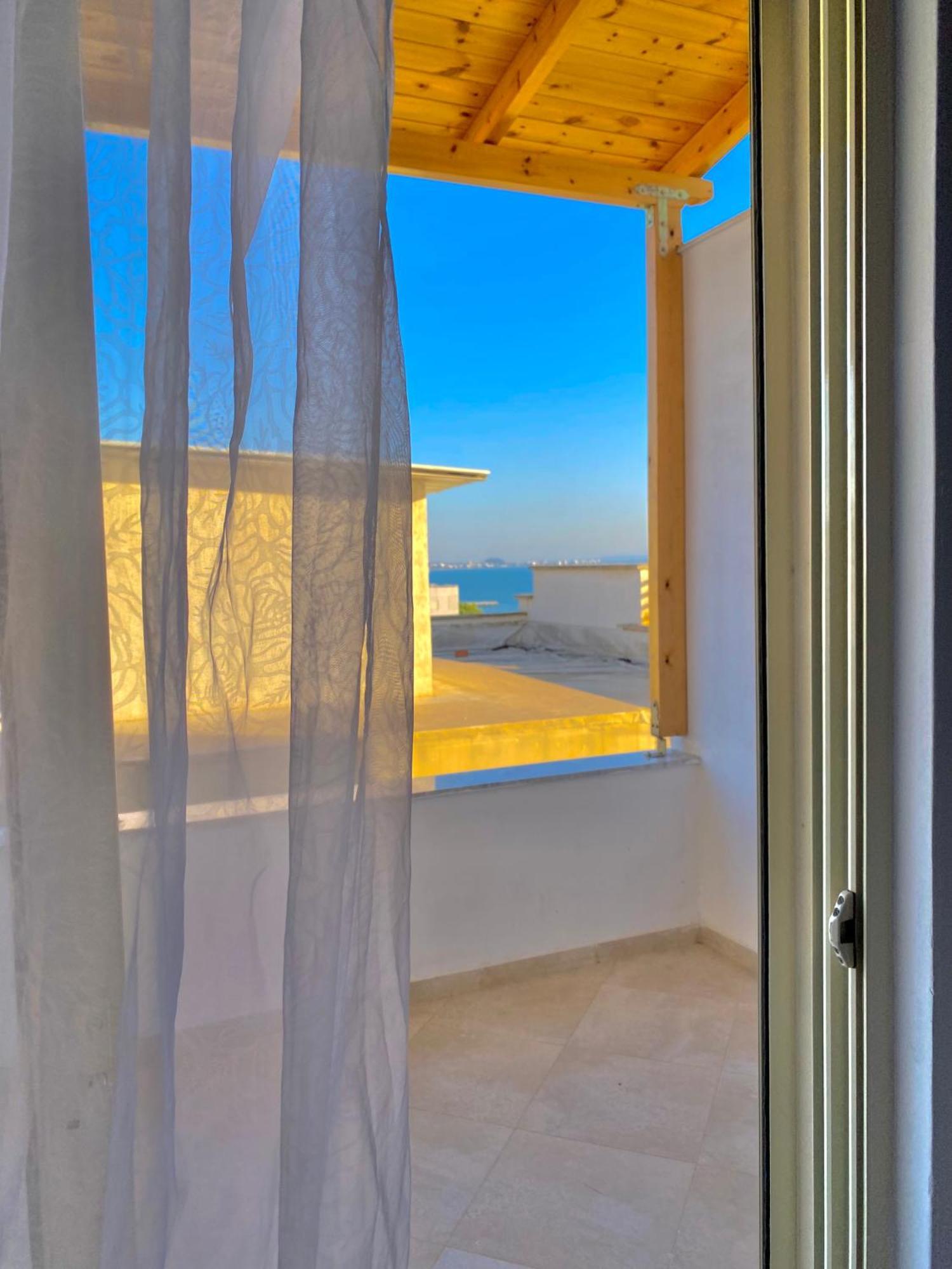 Prestige Apartament Sea View Дуррес Екстер'єр фото