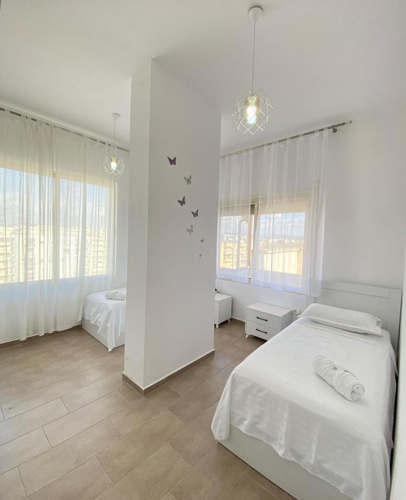 Prestige Apartament Sea View Дуррес Екстер'єр фото