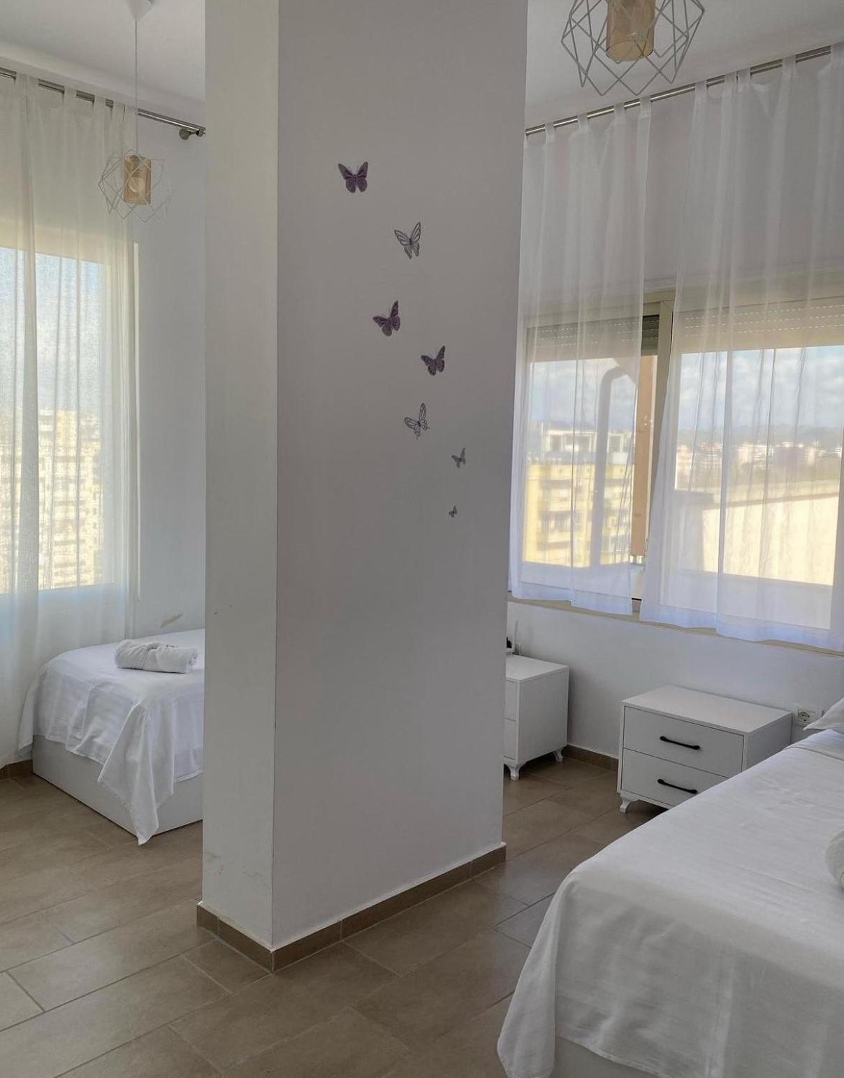 Prestige Apartament Sea View Дуррес Екстер'єр фото
