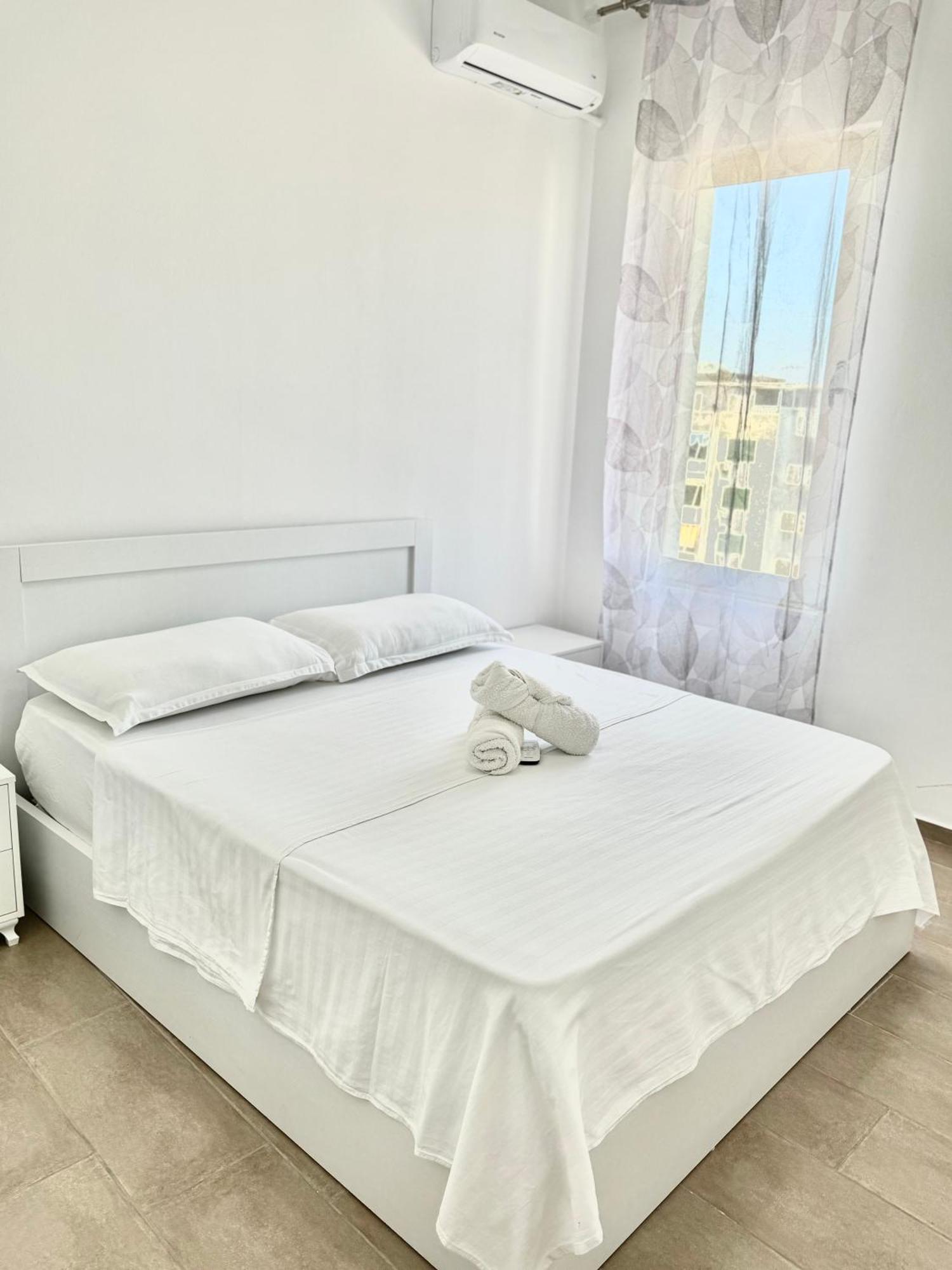 Prestige Apartament Sea View Дуррес Екстер'єр фото