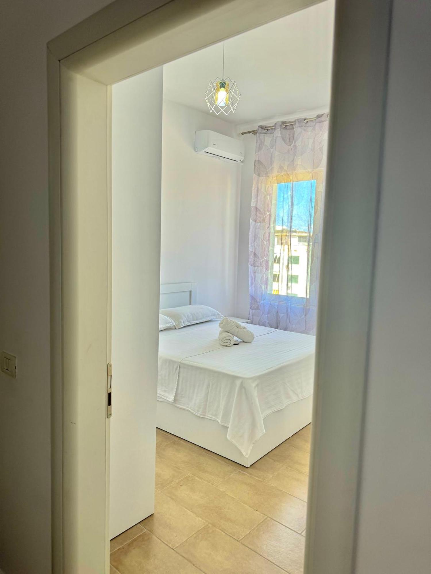 Prestige Apartament Sea View Дуррес Екстер'єр фото